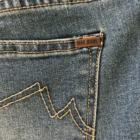 Max Jeans Women’s Size 4 Baby Boot Style Fringed Bottom Ankle Length EUC - Picture 7 of 9